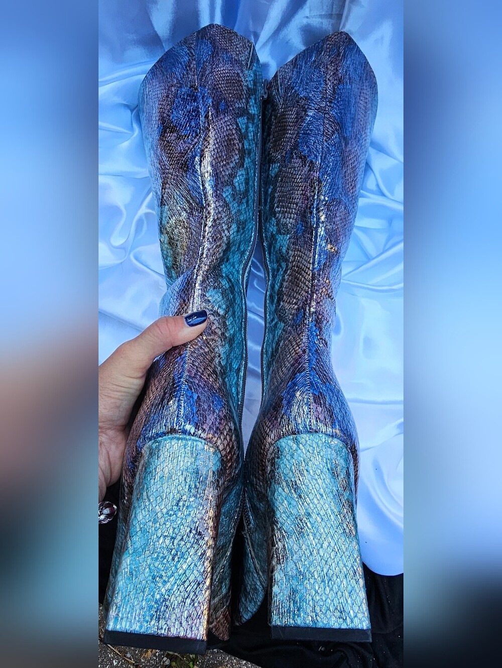 NWT Wild Pair Islah Multi Snake Knee High Boots 7.5M ๐ - Picture 7 of 12